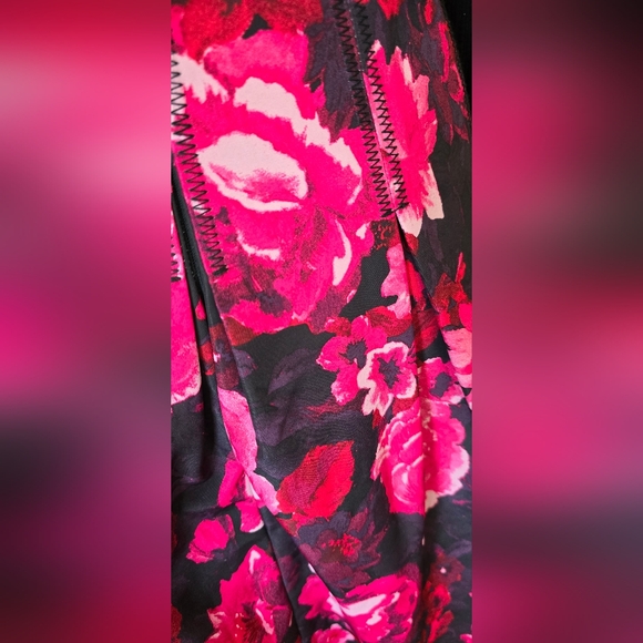 GAP Pleated Mini Skirt Size 10 Black Pink Red Floral Pockets Flare - Picture 5 of 6